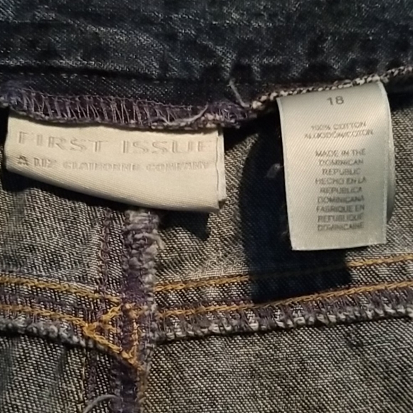 First Issue Jeans - Picture 5 of 8